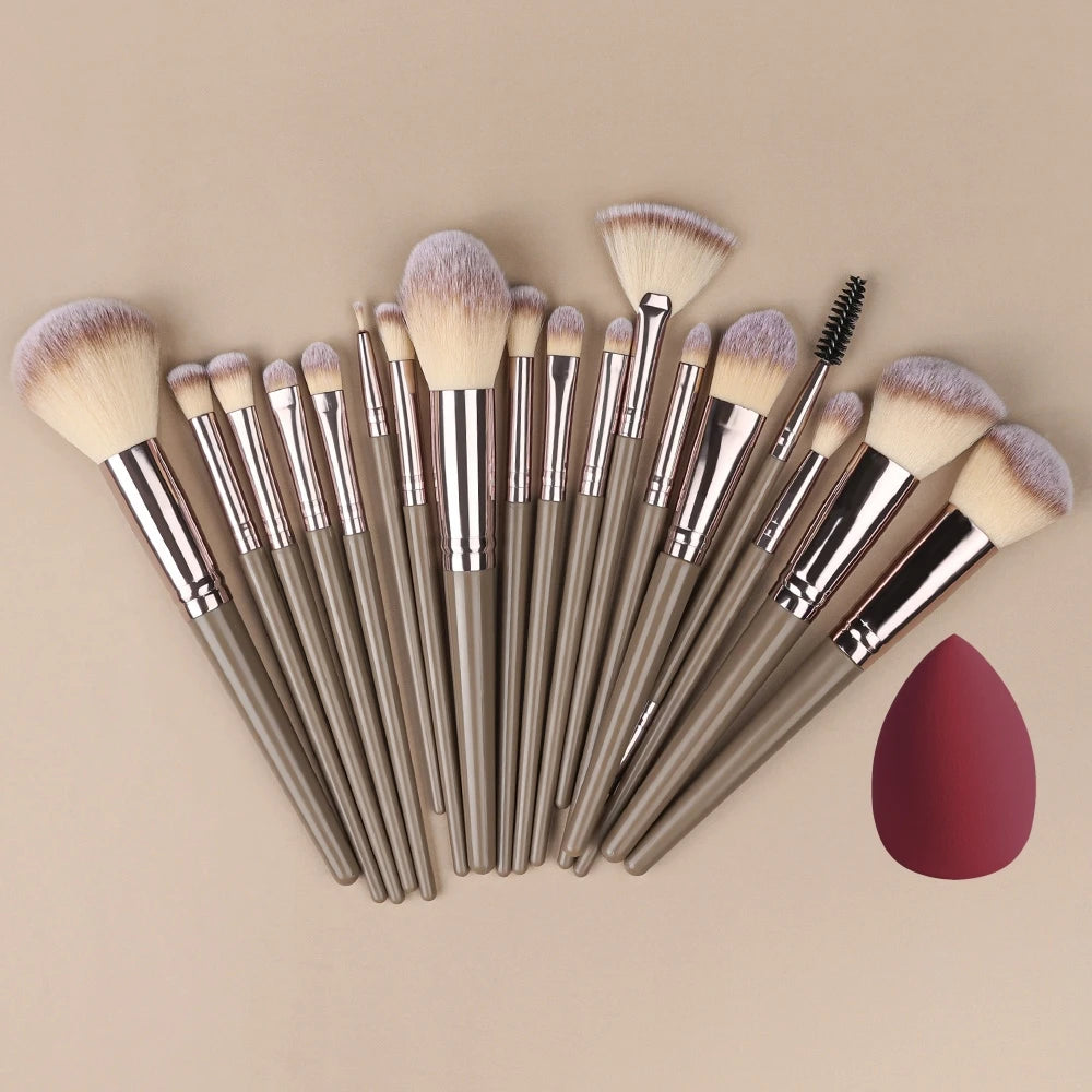 Velvet Touch 20-Piece Master Makeup Brush Set
