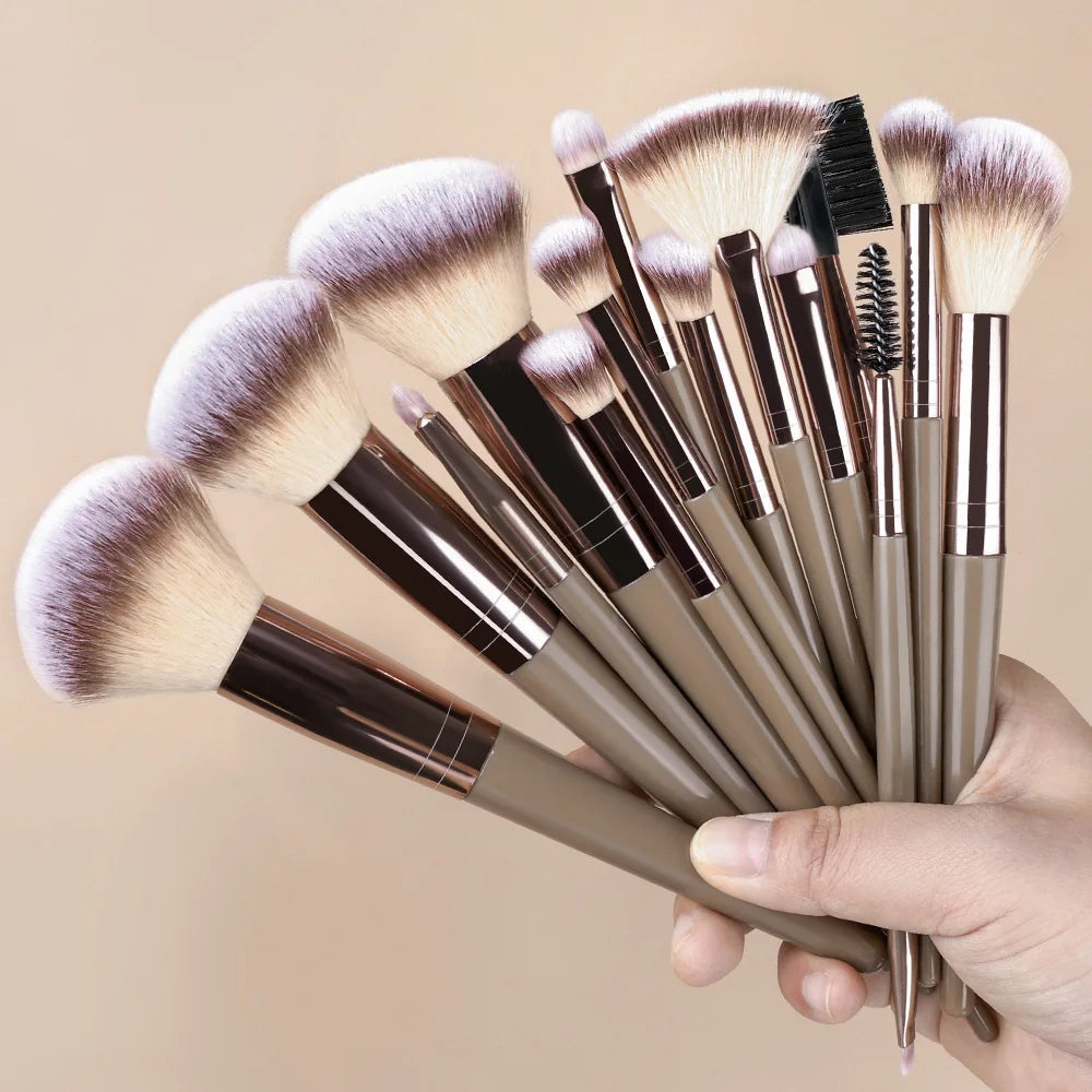 Velvet Touch 20-Piece Master Makeup Brush Set