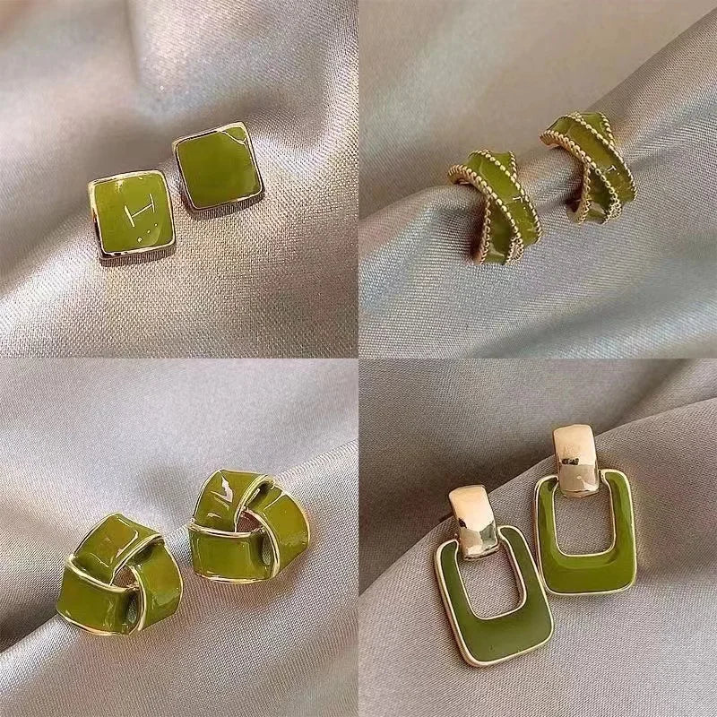 Trendy Geometric Zinc Alloy Stud Earrings for Women – Push-Back Earrings for Daily Wear, Parties & Holiday Gifts