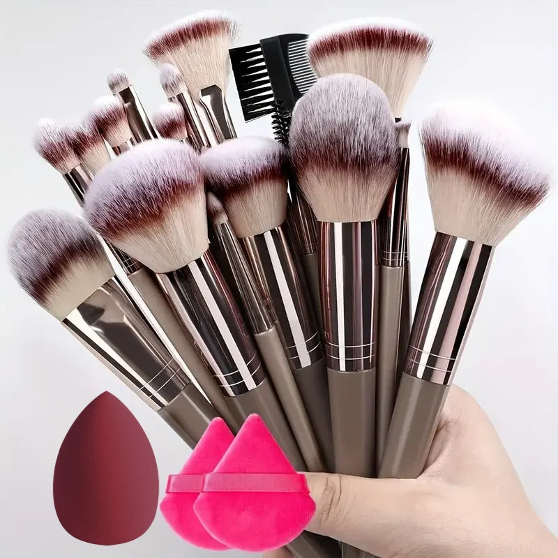 Velvet Touch 20-Piece Master Makeup Brush Set