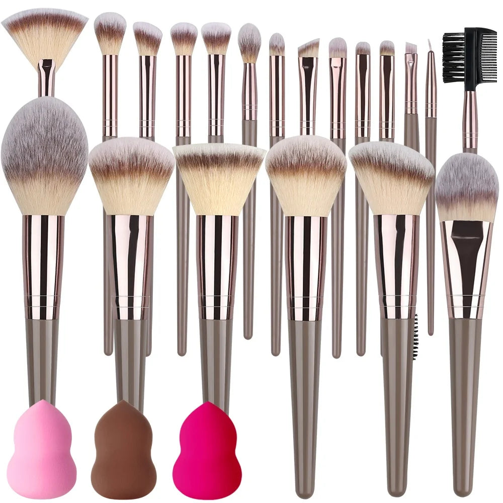 Velvet Touch 20-Piece Master Makeup Brush Set