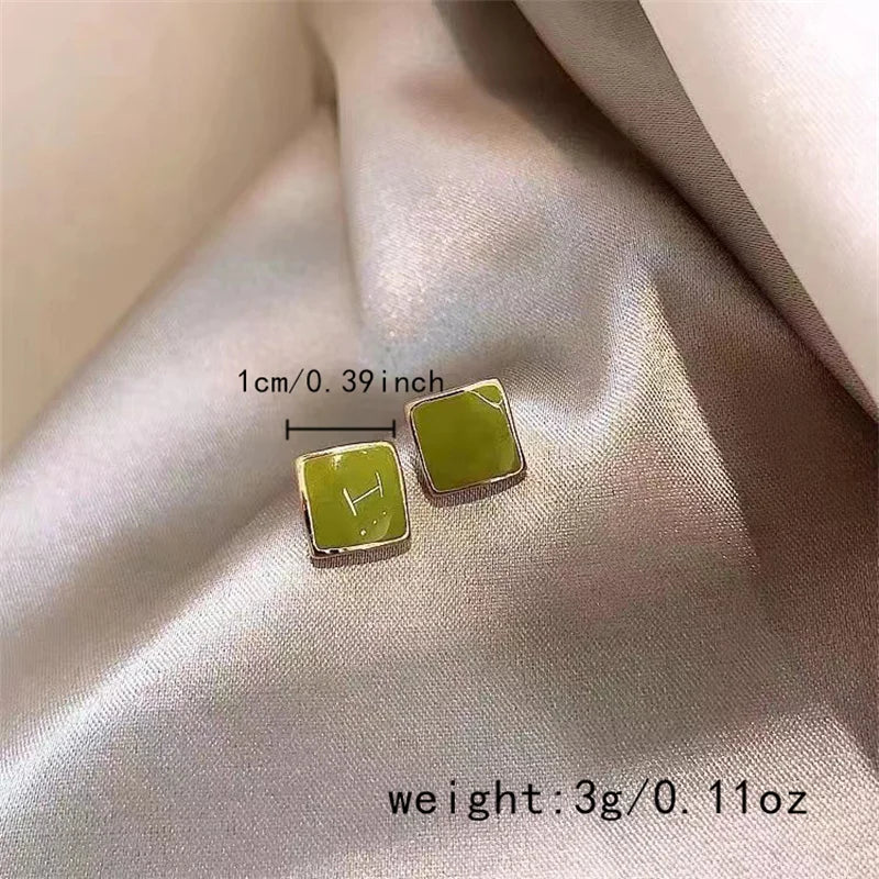 Trendy Geometric Zinc Alloy Stud Earrings for Women – Push-Back Earrings for Daily Wear, Parties & Holiday Gifts