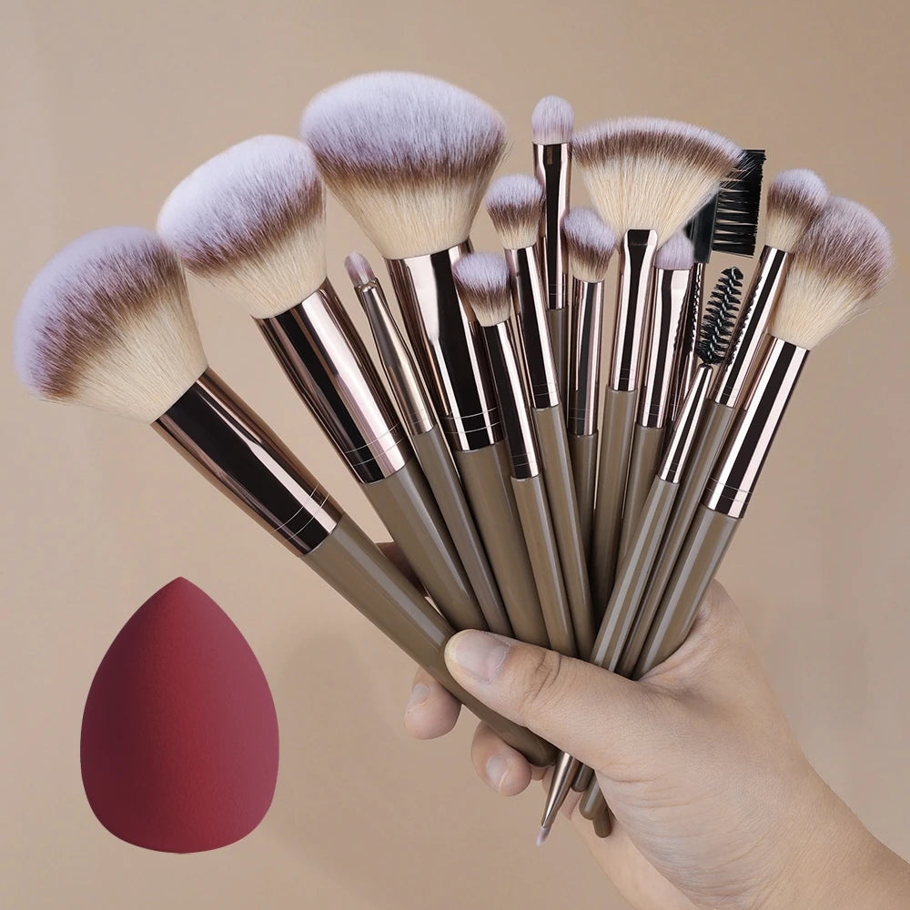 Velvet Touch 20-Piece Master Makeup Brush Set