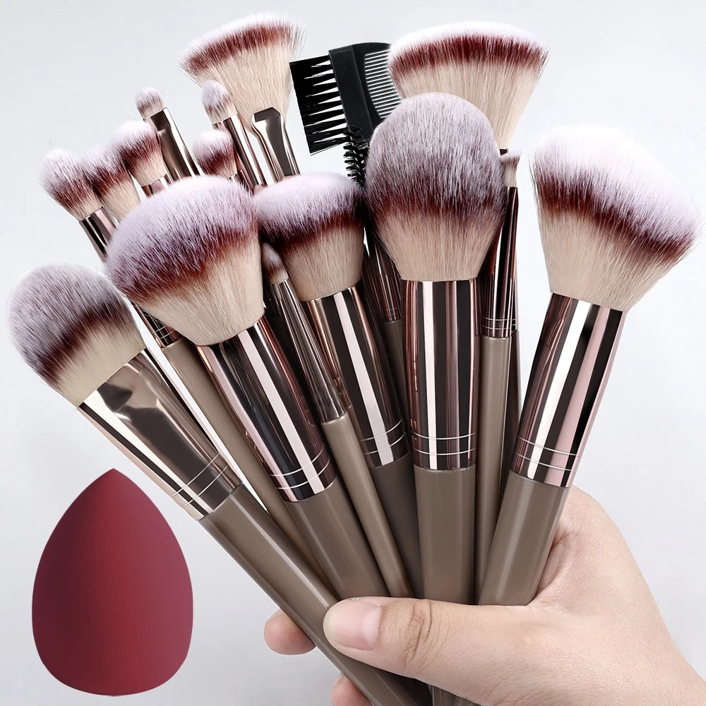 Velvet Touch 20-Piece Master Makeup Brush Set