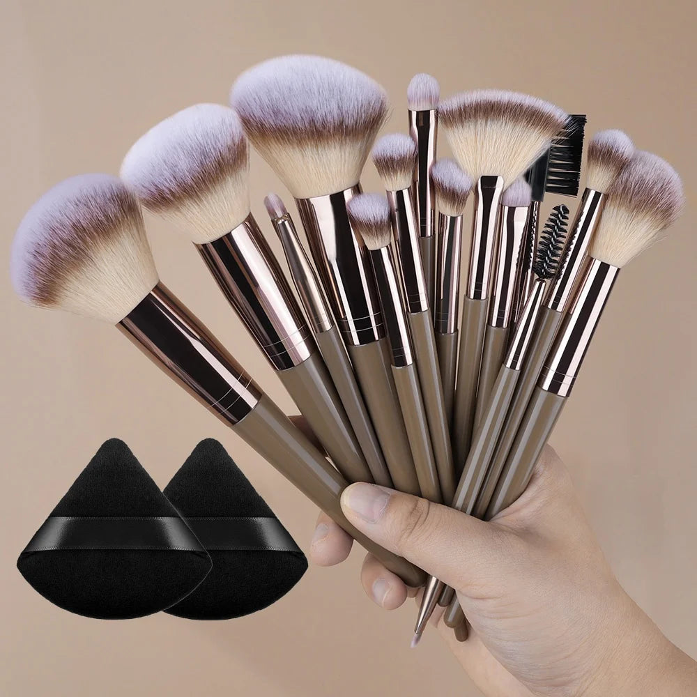Velvet Touch 20-Piece Master Makeup Brush Set