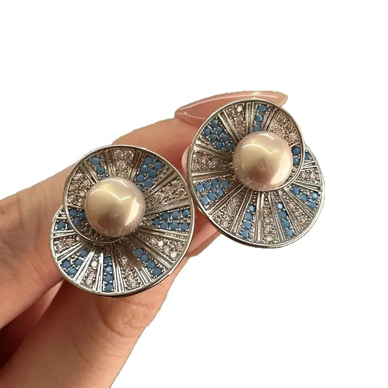 Elegant Blue Crystal Flower Stud Earrings – Light Luxury Geometric Statement Earrings