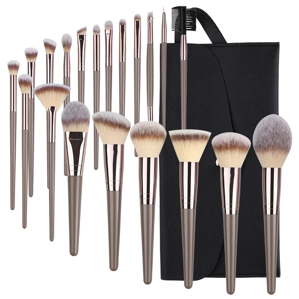 Velvet Touch 20-Piece Master Makeup Brush Set