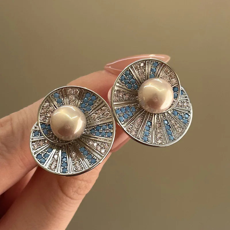 Elegant Blue Crystal Flower Stud Earrings – Light Luxury Geometric Statement Earrings