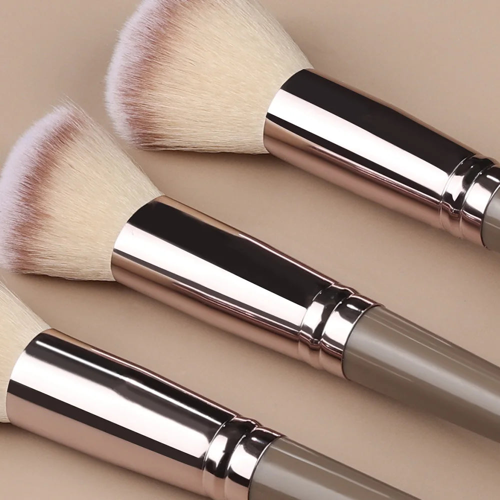 Velvet Touch 20-Piece Master Makeup Brush Set