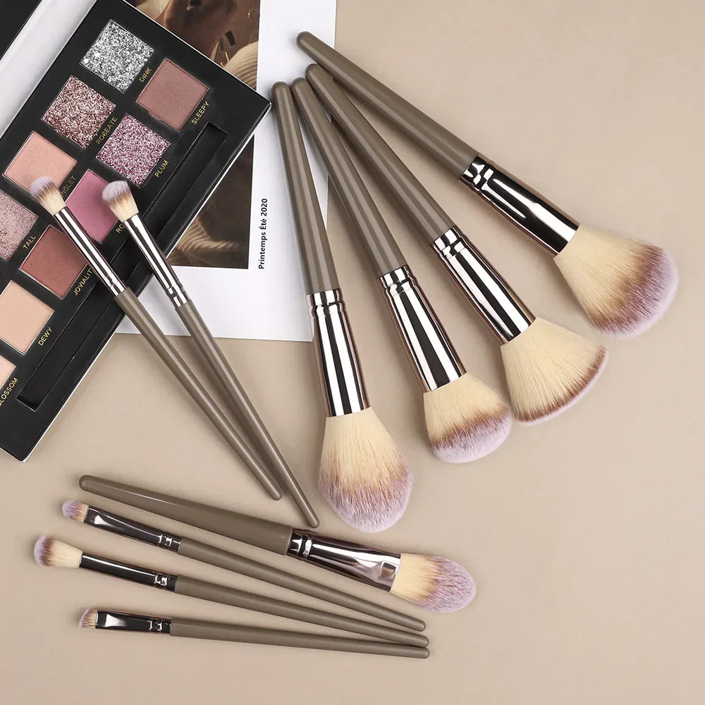 Velvet Touch 20-Piece Master Makeup Brush Set